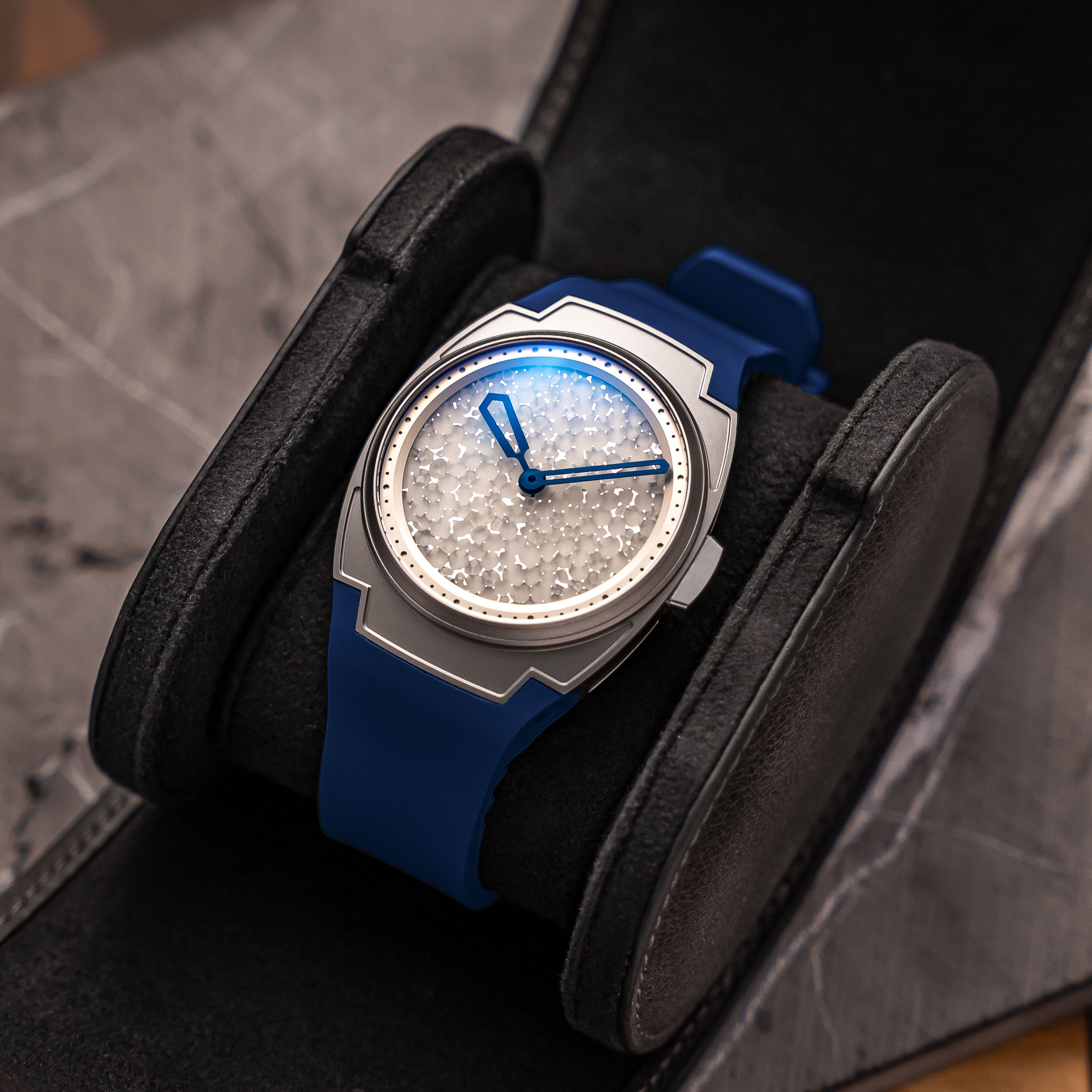 Arcanaut Charcoal Leather Watch Roll